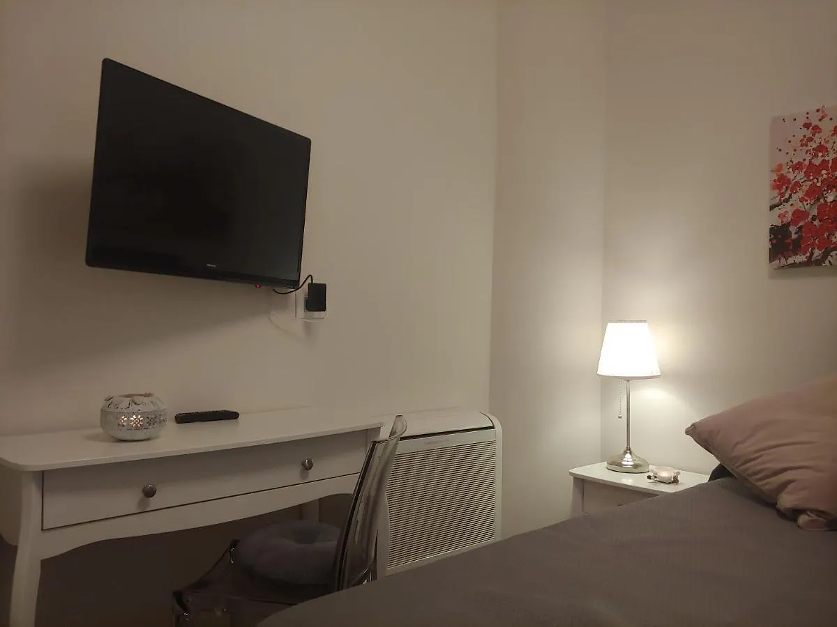 Tiny Room Sassari Nocleg ze śniadaniem